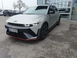 Grau schwarz Gebraucht 2024 Hyundai Ioniq 5 SUV | 62.990 € (Fairer Preis)