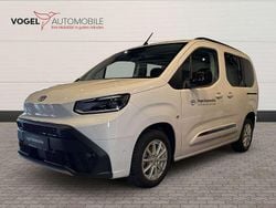 Ice white Gebraucht 2024 Toyota Proace Verso City Kombi | 32.970 € (Fairer Preis)