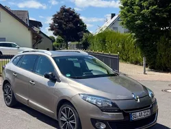 Gold Gebraucht 2014 Renault Mégane III Bose Edition Limousine | 5.499 € (Guter Preis)