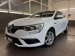 Weiß Gebraucht 2018 Renault Mégane IV Play Limousine | 11.988 € (Fairer Preis)
