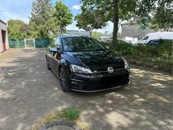 Schwarz Gebraucht 2014 VW Golf VII R-line BlueMotion Kombi | 9.800 € (Etwas zu teuer)