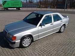 Silber Gebraucht 1992 Mercedes 190 Limousine | 39.500 €
