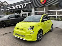 Grün Gebraucht 2023 Abarth 500e Kleinwagen | 34.490 € (Etwas zu teuer)