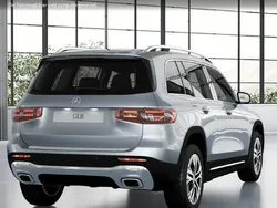 Hightechsilber Gebraucht 2024 Mercedes GLB180 Progressive SUV | 36.490 € (Guter Preis)