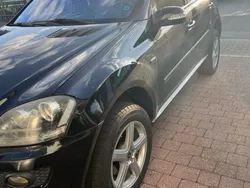 Schwarz Gebraucht 2008 Mercedes ML320 Edition 1 SUV | 9.000 € (Fairer Preis)