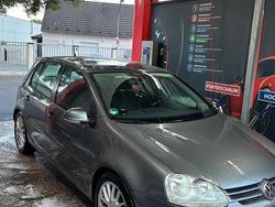 Grau Gebraucht 2005 VW Golf V Kleinwagen | 4.000 € (Teuer)
