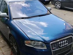 Blau Gebraucht 2005 Audi A4 S-Line Limousine | 1.450 € (Superpreis)
