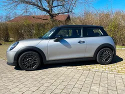 Silber Gebraucht 2025 Mini Cooper Classic Kleinwagen | 26.490 € (Superpreis)