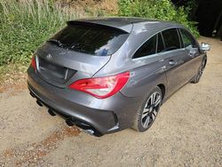 Grau Gebraucht 2016 Mercedes 190 Limousine | 8.999 €