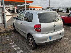 Silber Gebraucht 2005 VW Fox Kleinwagen | 500 € (Fairer Preis)