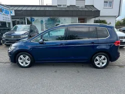 Silber Gebraucht 2021 VW Touran Highline Van / Kleinbus | 17.497 € (Fairer Preis)