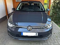 Grau Gebraucht 2021 VW Golf VIII Style Kleinwagen | 22.800 € (Fairer Preis)