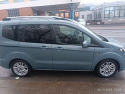 Blau Gebraucht 2020 Ford Tourneo Courier Van / Kleinbus | 10.900 € (Superpreis)
