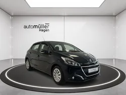 Farbe encreblau oder dark blu Gebraucht 2018 Peugeot 208 Active Kleinwagen | 8.290 € (Fairer Preis)