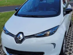 Weiß Gebraucht 2015 Renault Zoe Kleinwagen | 6.900 € (Etwas zu teuer)