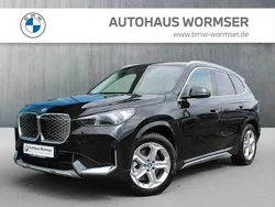 Schwarz Neu 2025 BMW iX1 xLine SUV | 53.445 € (Fairer Preis)