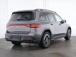 Lack mountaingrau Gebraucht 2024 Mercedes EQB350 AMG SUV | 39.900 € (Fairer Preis)