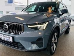 Grau Gebraucht 2022 Volvo XC40 SUV | 29.990 € (Guter Preis)