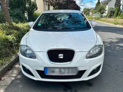Weiß Gebraucht 2010 Seat Leon Kleinwagen | 4.600 € (Teuer)