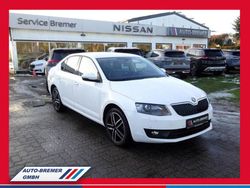 Weiß Gebraucht 2015 Skoda Octavia LAURIN & KLEMENT Limousine | 15.490 € (Fairer Preis)