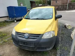 Gelb Gebraucht 2010 VW Fox Basis Kleinwagen | 2.700 € (Fairer Preis)