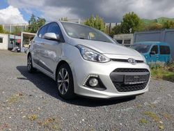 Silber Gebraucht 2016 Hyundai i10 Passion Kleinwagen | 6.990 € (Fairer Preis)