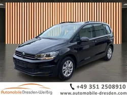 Schwarz Gebraucht 2024 VW Touran Comfortline Van / Kleinbus | 29.980 € (Fairer Preis)