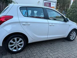 Weiß Gebraucht 2013 Hyundai i20 Kleinwagen | 3.400 € (Guter Preis)