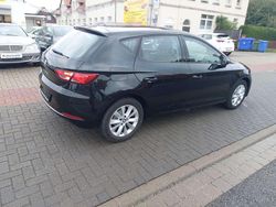 Mitternachtsschwarz Gebraucht 2017 Seat Leon Style Kleinwagen | 9.500 € (Fairer Preis)