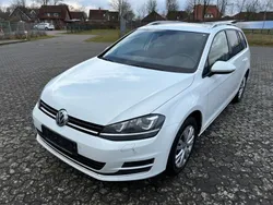 Weiß Gebraucht 2016 VW Golf VII Highline Kombi | 9.000 €