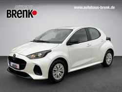 Northern white pearl Gebraucht 2024 Mazda 2 Prime-Line Kleinwagen | 18.450 € (Guter Preis)