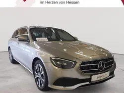 Mojavesilber metallic Gebraucht 2022 Mercedes E300 Exclusive Kombi | 33.990 € (Fairer Preis)