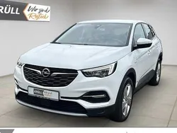 Weiß (jade weiss/arktis weiss) Gebraucht 2022 Opel Grandland X Elegance SUV | 23.990 € (Fairer Preis)