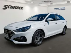 Atlas white / sol Gebraucht 2024 Hyundai i30 Select Kombi | 19.490 € (Guter Preis)