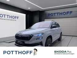 Grau Gebraucht 2024 Skoda Karoq SportLine SUV | 34.777 € (Guter Preis)