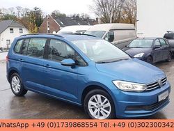 Blau Gebraucht 2020 VW Touran Van / Kleinbus | 15.600 € (Fairer Preis)