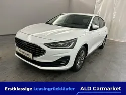 Weiß Gebraucht 2022 Ford Focus Titanium Limousine | 18.480 € (Guter Preis)