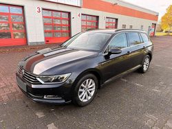 Schwarz Gebraucht 2016 VW Passat Kombi | 13.990 € (Fairer Preis)