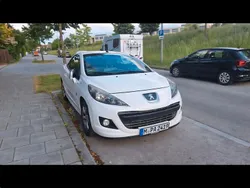 Weiß Gebraucht 2014 Peugeot 207 CC Cabrio | 2.900 € (Fairer Preis)