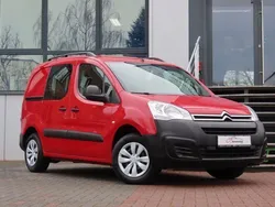 Rot Gebraucht 2017 Citroën Berlingo Business Class Van / Kleinbus | 8.900 € (Fairer Preis)