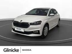 Candyweiss Neu 2025 Skoda Fabia Essence Limousine | 17.999 € (Fairer Preis)