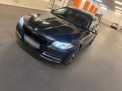 Braun Gebraucht 2014 BMW 530 Luxury Line Kombi | 12.400 € (Guter Preis)