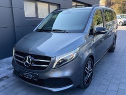 Grau Gebraucht 2022 Mercedes V300 Edition Van / Kleinbus | 35.500 € (Etwas zu teuer)