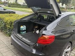 Schwarz Gebraucht 2013 BMW 318 Gran Turismo Sport Line Limousine | 8.700 € (Fairer Preis)