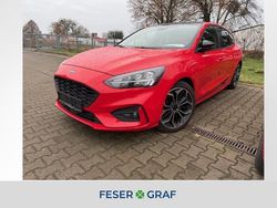 Rot Gebraucht 2019 Ford Focus ST-Line Limousine | 13.850 € (Fairer Preis)