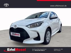 Weiß Neu 2025 Toyota Yaris Hybrid Comfort Limousine | 21.960 € (Superpreis)