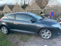 Grau Gebraucht 2011 Renault Mégane Coupé Coupé | 4.250 € (Etwas zu teuer)
