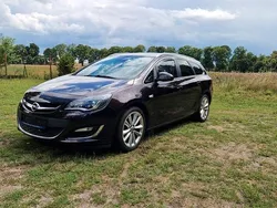 Braun Gebraucht 2013 Opel Astra Innovation Kombi | 5.500 € (Fairer Preis)