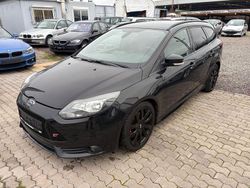 Schwarz Gebraucht 2012 Ford Focus ST Limousine | 8.450 € (Fairer Preis)