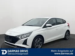 Weiß Gebraucht 2024 Hyundai i20 Trend Kleinwagen | 19.990 € (Fairer Preis)